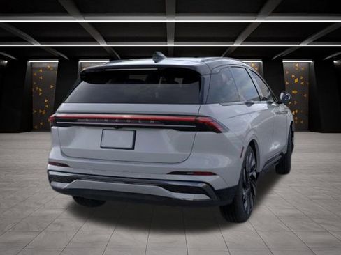 New 2026 Lincoln Nautilus Reserve w/ Jet Appearance Package image 8