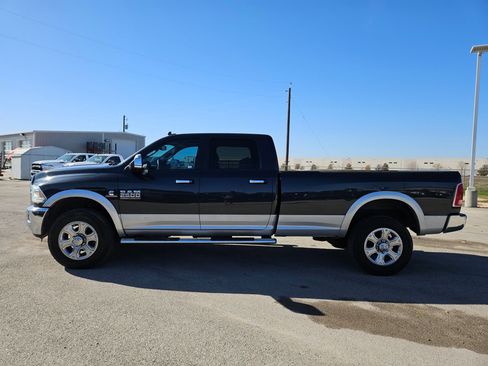 Used 2014 RAM 2500 Laramie w/ Convenience Group image 6