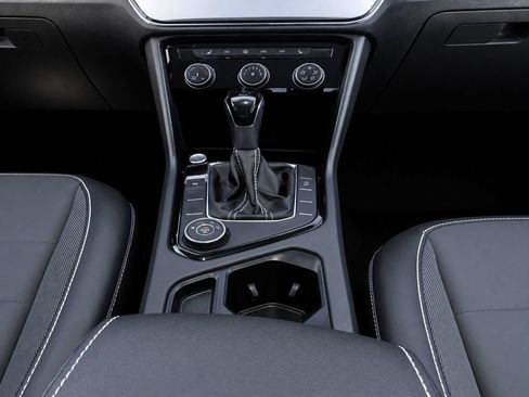 Certified 2023 Volkswagen Taos SE AWD/4WD image 23
