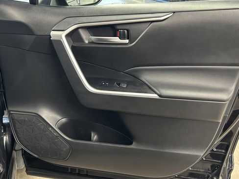 Used 2024 Toyota RAV4 XLE image 18