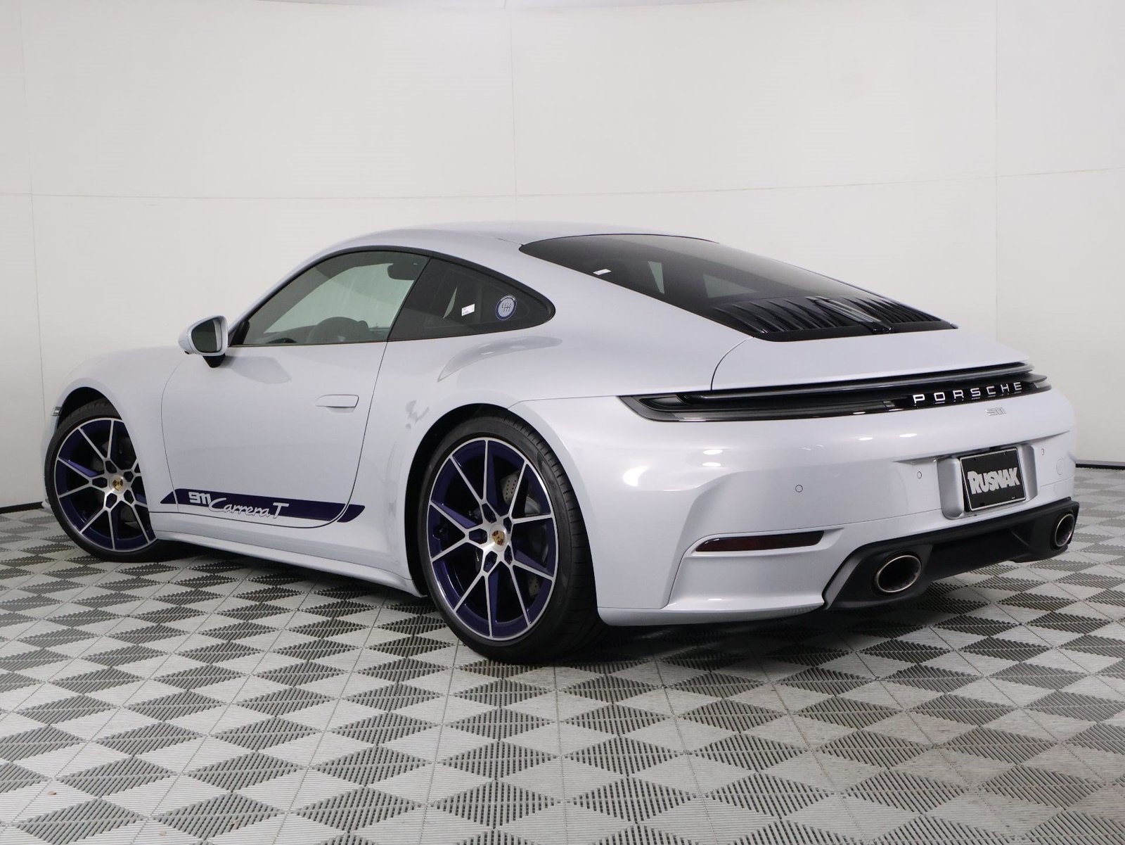 Certified 2026 Porsche 911 Carrera T RWD image 3