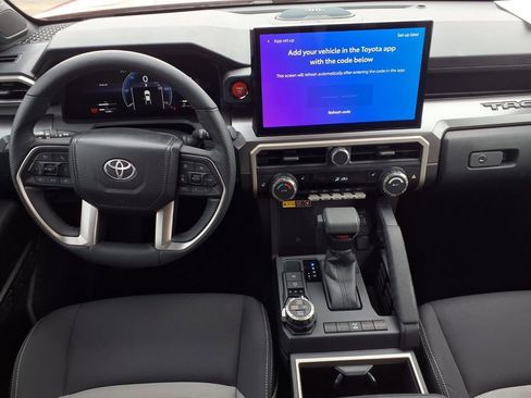 Used 2025 Toyota Tacoma TRD Off-Road w/ TRD Off Road Upgrade Package image 12