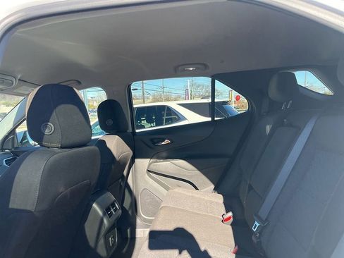 Used 2023 Chevrolet Equinox LT image 46