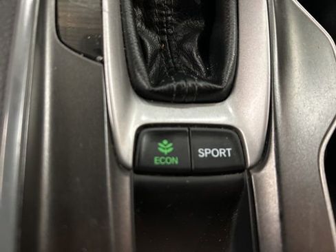 Used 2020 Honda Accord Sport image 18