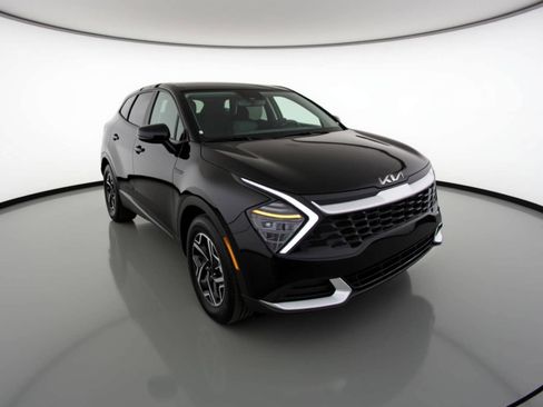 Used 2025 Kia Sportage LX FWD image 1