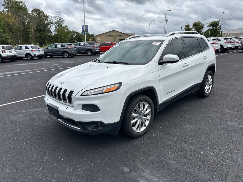 Used 2017 Jeep Cherokee Limited w/ Luxury Group FWD image 12