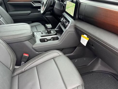 New 2026 GMC Sierra 1500 Denali w/ Denali Reserve Package image 17