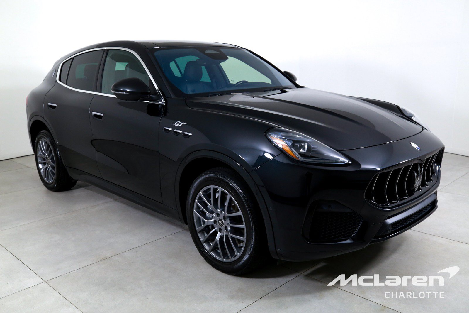 Used 2023 Maserati Grecale GT AWD/4WD image 3