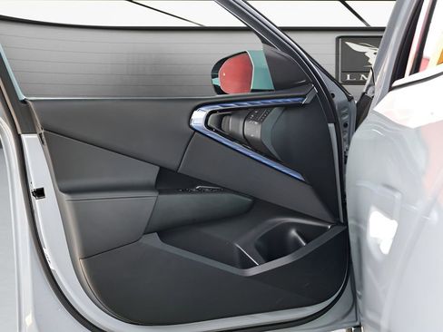 Used 2025 BMW X3 xDrive30i image 33