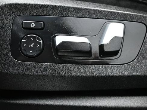 Used 2022 BMW X5 xDrive40i AWD/4WD image 10
