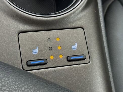 Used 2023 Toyota Camry SE image 19