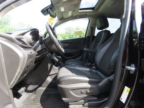 Used 2019 Buick Encore Sport Touring w/ Safety Package AWD/4WD image 10