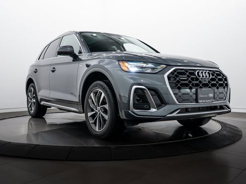 Certified 2023 Audi Q5 2.0T Premium Plus image 1