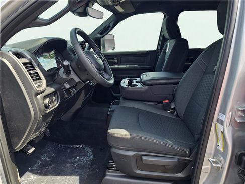 New 2026 RAM 2500 Tradesman AWD/4WD image 18