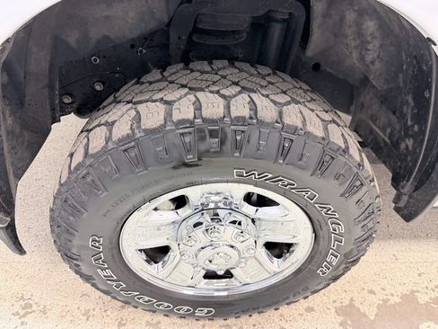 Used 2023 RAM 2500 Tradesman image 16