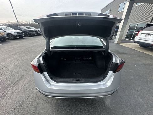 Used 2020 Nissan Altima 2.0 Platinum image 30