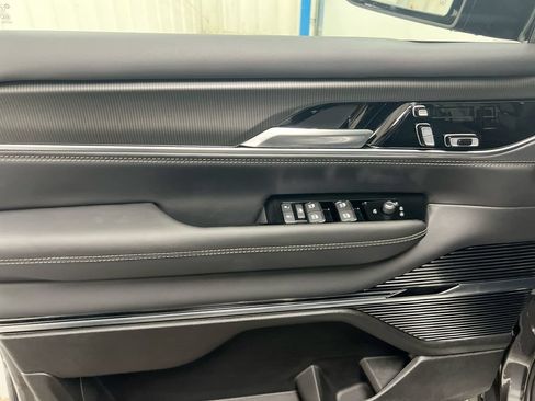 New 2026 Jeep Grand Wagoneer Summit AWD/4WD image 22