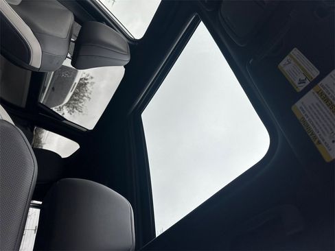 Certified 2025 Subaru Forester Limited w/ Popular Package #1 image 22