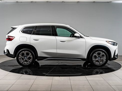 Used 2025 BMW X1 xDrive28i AWD/4WD image 11