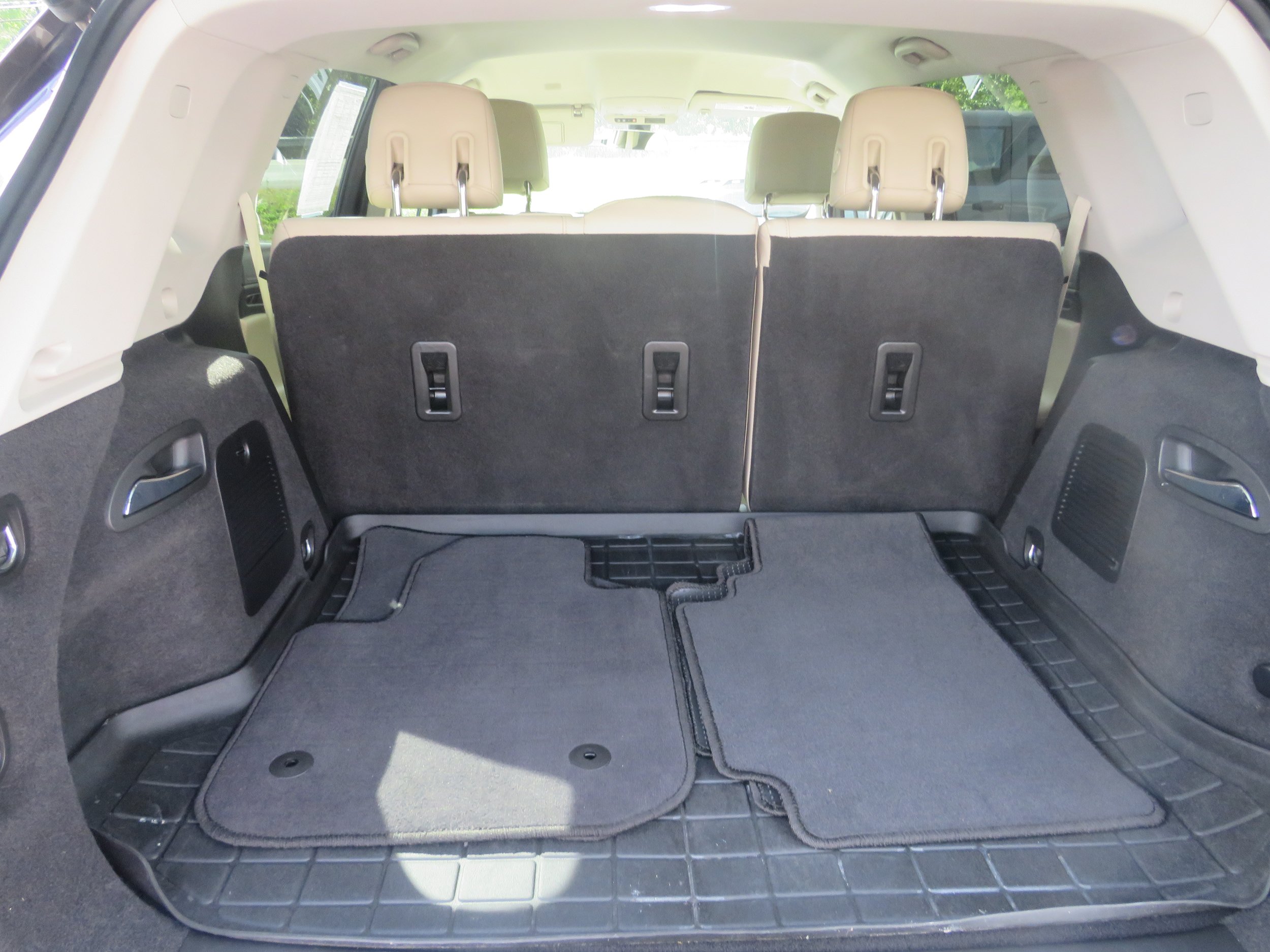 Used 2020 Buick Envision Essence AWD/4WD image 7