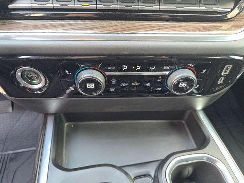 Used 2022 Chevrolet Silverado 1500 RST image 18