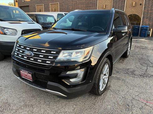Used 2016 Ford Explorer Limited w/ Equipment Group 301A AWD/4WD image 11