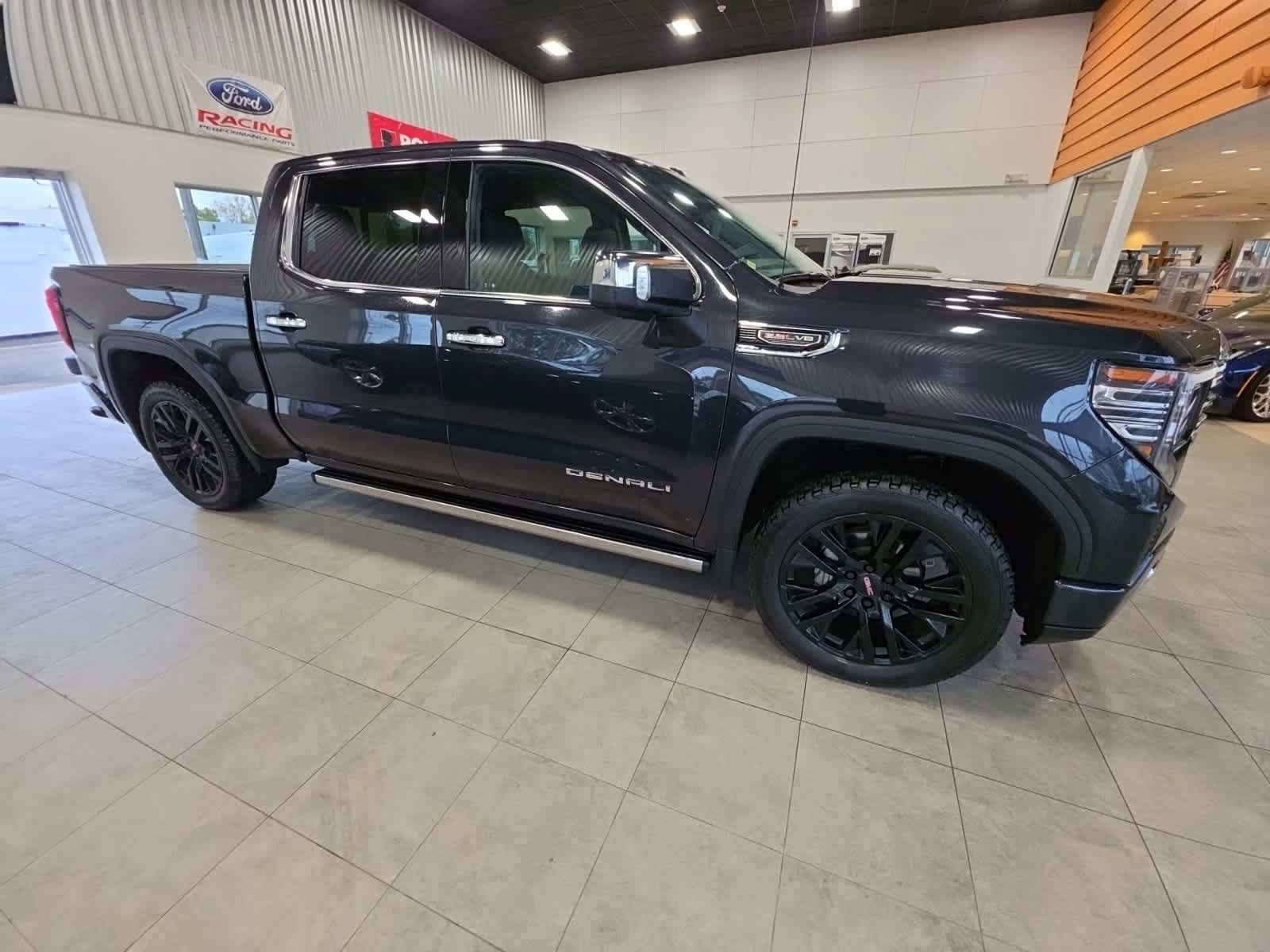 Used 2023 GMC Sierra 1500 Denali AWD/4WD image 7