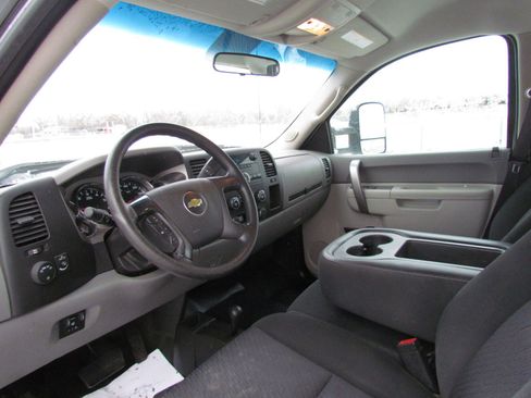 Used 2013 Chevrolet Silverado 2500 W/T image 12