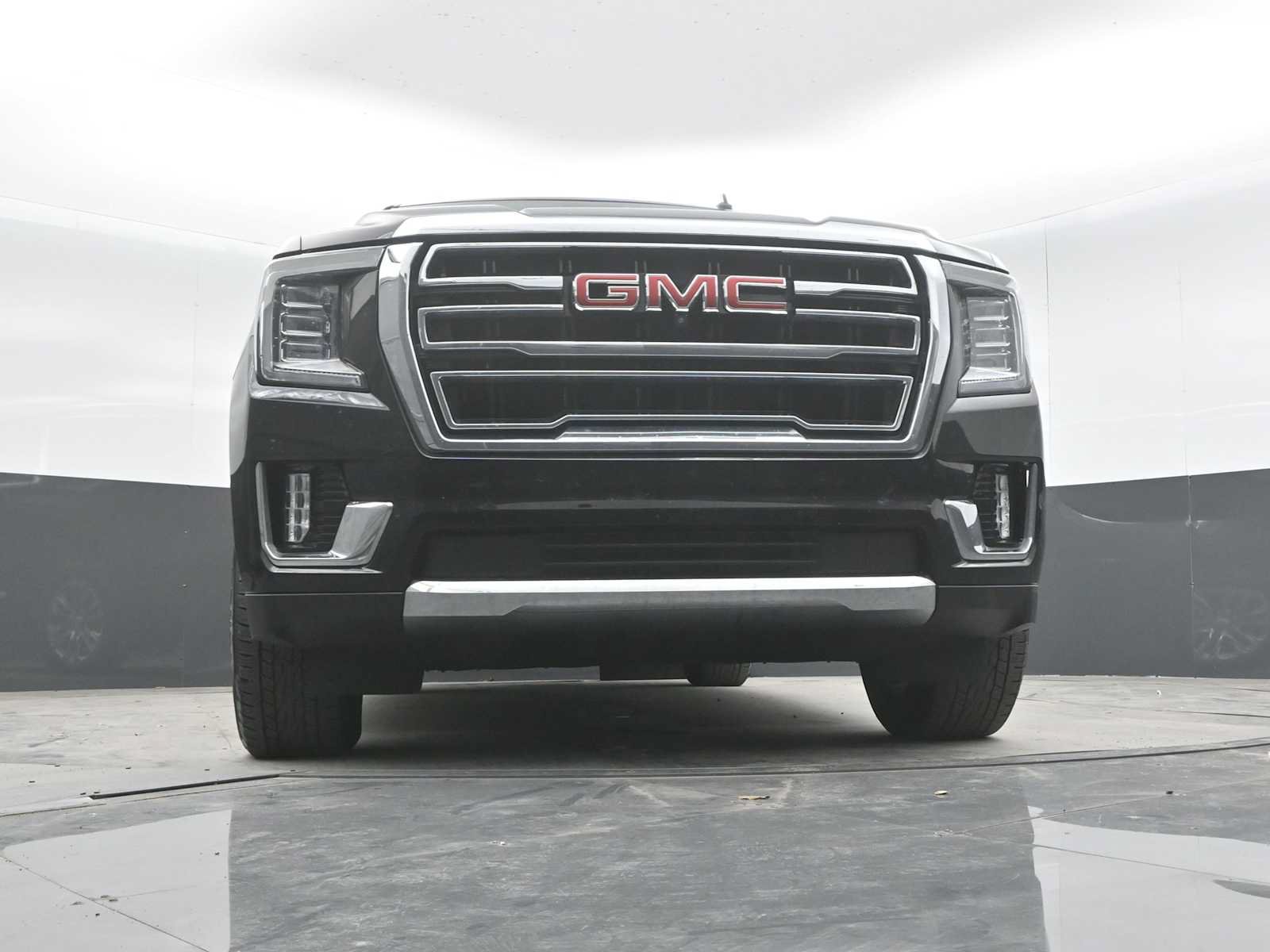 Used 2024 GMC Yukon XL SLT w/ SLT Luxury Package AWD/4WD image 42