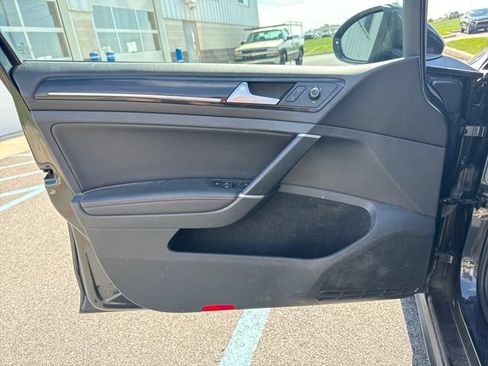 Used 2016 Volkswagen GTI SE w/ Lighting Package (SEL) FWD image 24