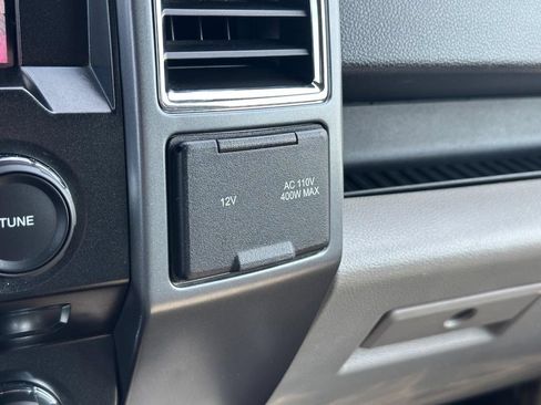 Used 2016 Ford F150 XLT w/ Equipment Group 302A Luxury AWD/4WD image 19