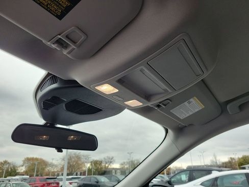 New 2026 Ford Escape SE image 30