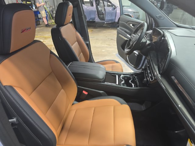 New 2027 Chevrolet Traverse Z71 w/ Enhanced Driving Package AWD/4WD image 11