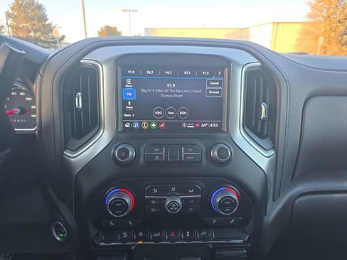 Used 2022 Chevrolet Silverado 1500 RST image 18