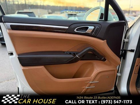 Used 2017 Porsche Cayenne S image 15