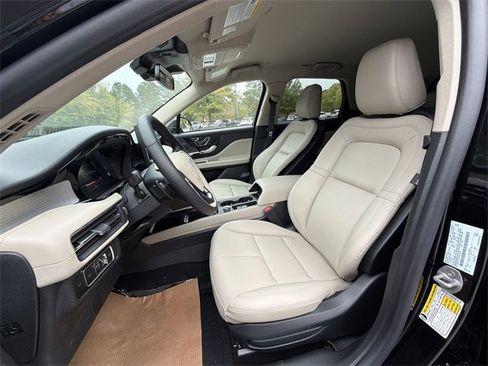 New 2026 Lincoln Corsair Premiere image 11