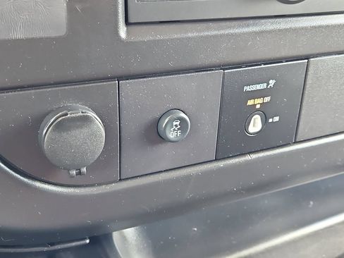 Certified 2024 GMC Savana 2500 w/ Driver Convenience Package RWD image 16