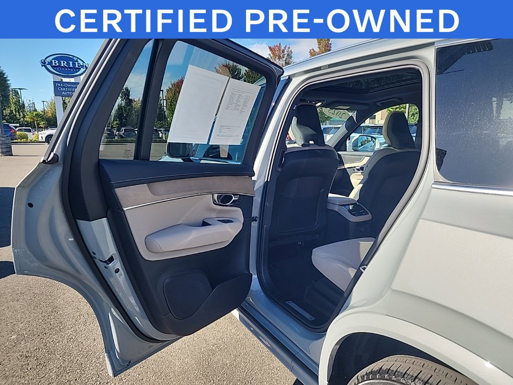 Used 2025 Volvo XC90 T8 Core AWD/4WD image 15