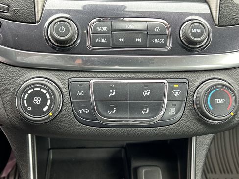 Used 2017 Chevrolet Impala LS image 17