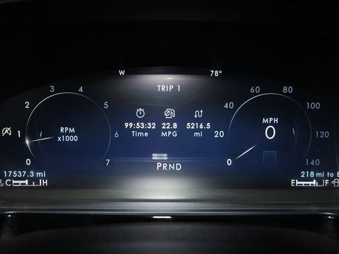 Used 2024 Lincoln Corsair AWD w/ Equipment Group 101A image 11