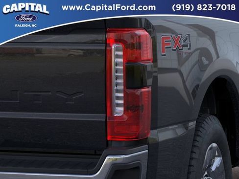 New 2026 Ford F250 Lariat w/ Chrome Package AWD/4WD image 21