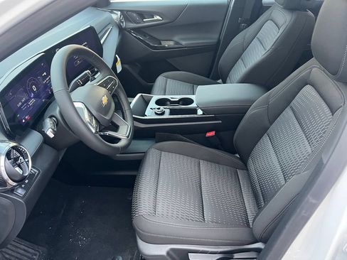 New 2026 Chevrolet Equinox LT FWD image 9
