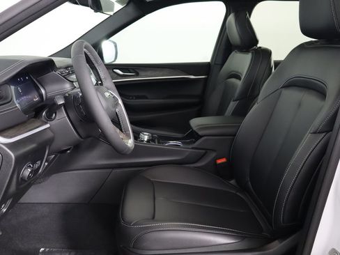 New 2026 Jeep Grand Cherokee L Limited AWD/4WD image 14