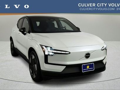 New 2026 Volvo EX30 Plus w/ Protection Package Premier