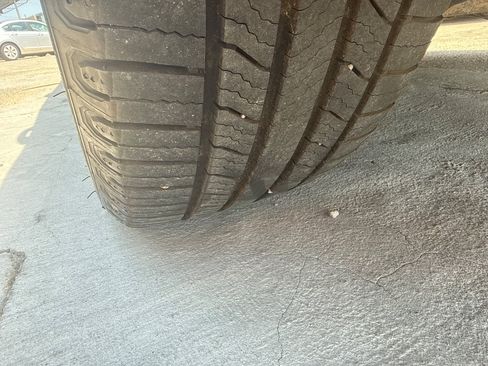 Used 2018 Honda Accord EX-L image 10
