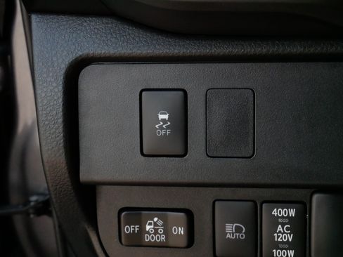 Used 2023 Toyota Tacoma TRD Off-Road AWD/4WD image 28
