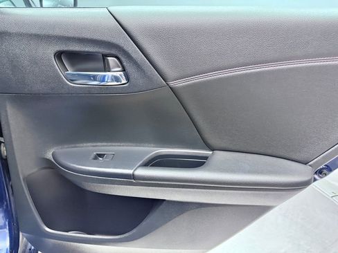 Used 2017 Honda Accord Sport Special Edition image 18