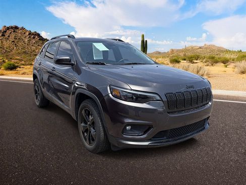 Used 2019 Jeep Cherokee Latitude Plus AWD/4WD image 1