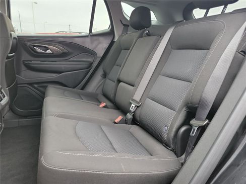 Used 2024 GMC Terrain SLE image 11