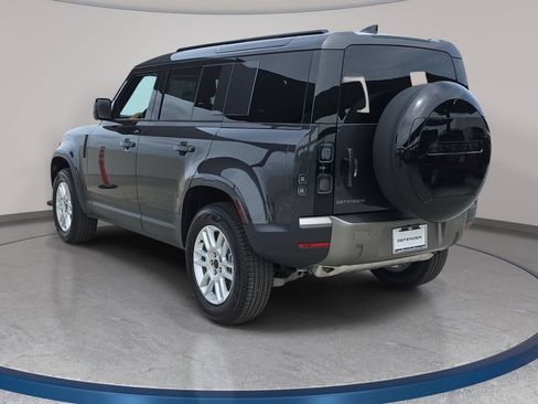 New 2026 Land Rover Defender 110 S AWD/4WD image 7